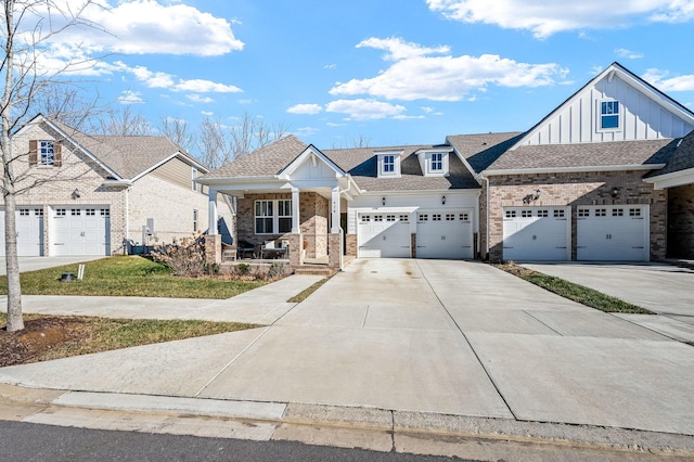 view of front of house featuring covered porch