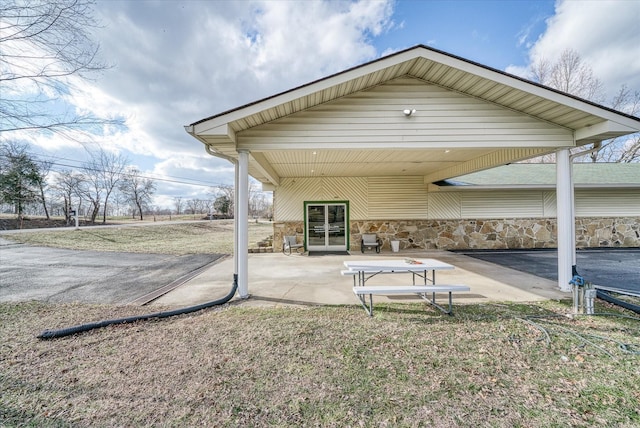 back of house featuring a patio