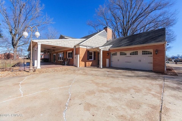 view of front facade featuring a garage