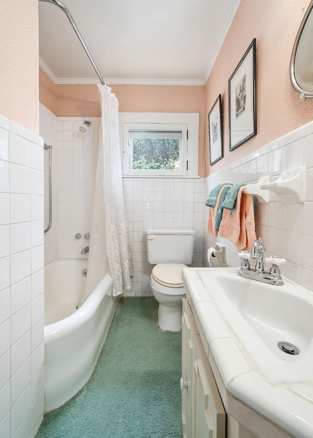 full bathroom featuring shower / bathtub combination with curtain, tile walls, vanity, ornamental molding, and toilet