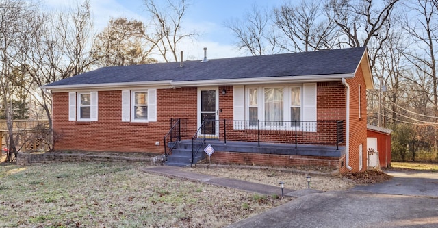 view of front of house featuring covered porch