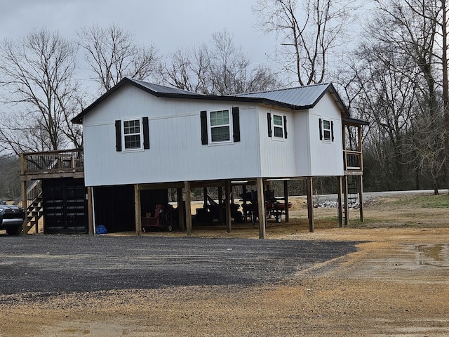 view of front facade featuring a deck