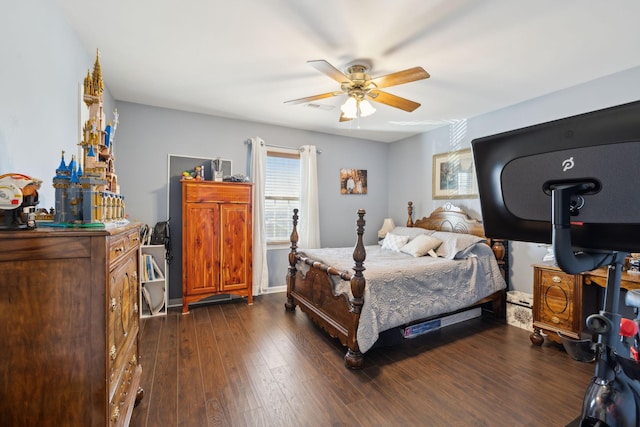 bedroom featuring dark hardwood / wood-style floors and ceiling fan