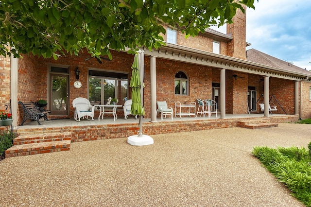 view of front facade with covered porch