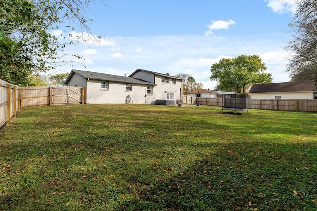 view of yard featuring a trampoline