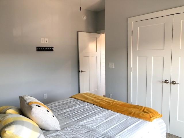 bedroom featuring a closet