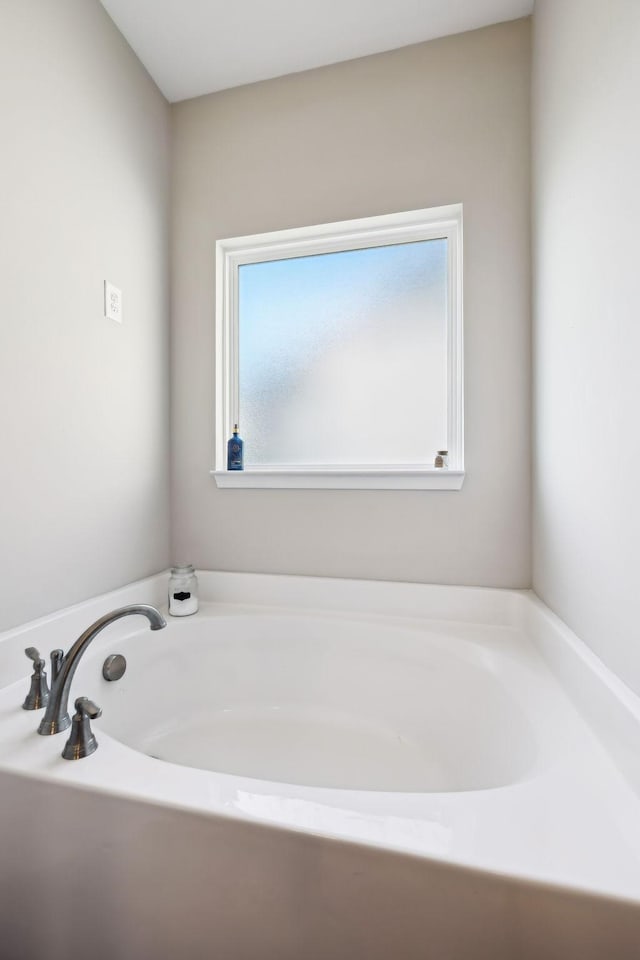 bathroom featuring a bathing tub