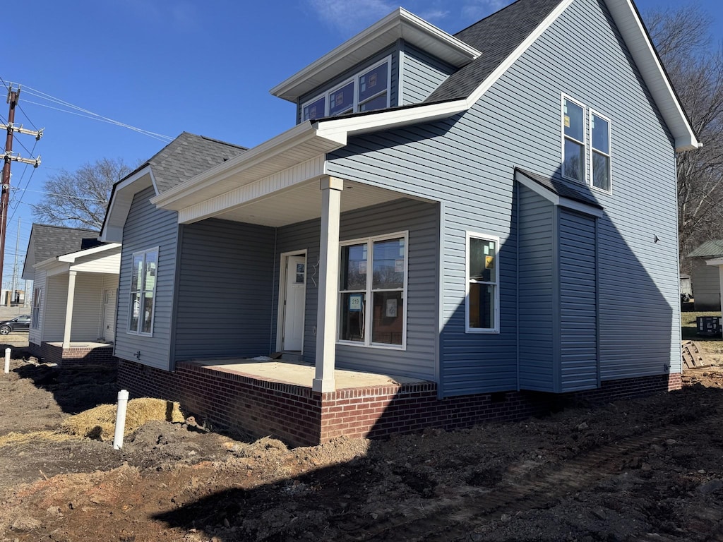 exterior space featuring a porch