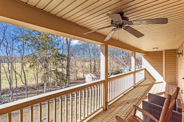 deck with ceiling fan