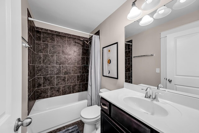 full bathroom with shower / bath combination with curtain, vanity, and toilet