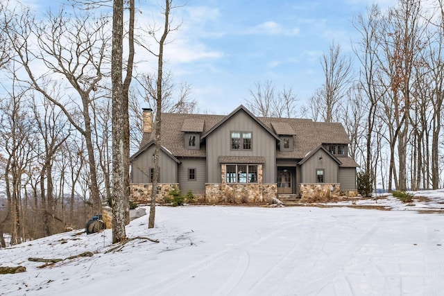 view of modern farmhouse