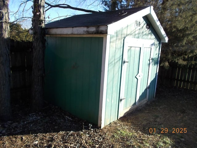 view of outdoor structure