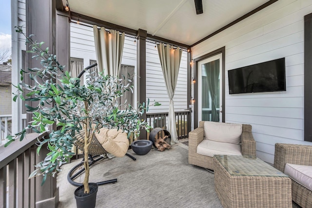 sunroom with a healthy amount of sunlight