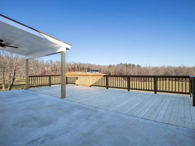 deck featuring ceiling fan