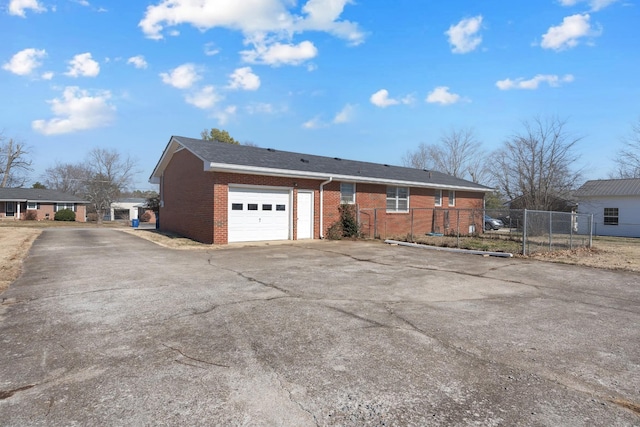 view of front facade featuring a garage