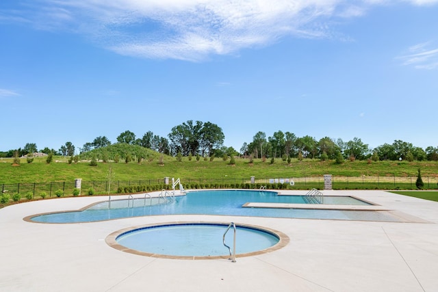 5061 Greentree Dr, Smyrna, TN 37167 - community pool featuring a community hot tub and a patio