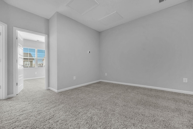 spare room with carpet flooring