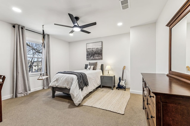 bedroom featuring carpet floors and ceiling fan