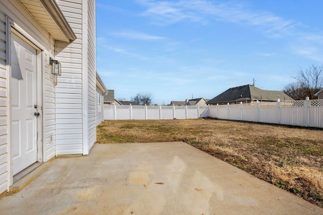 view of yard with a patio area