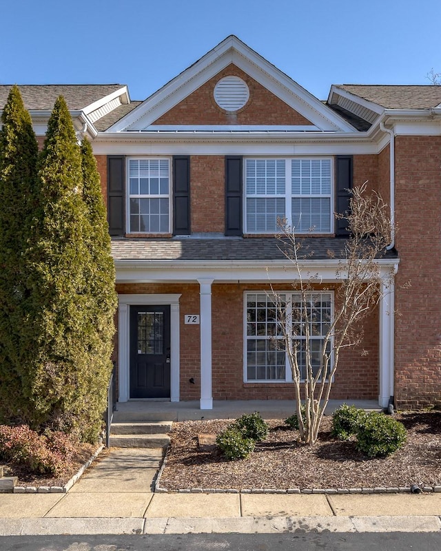 view of front of property featuring a porch