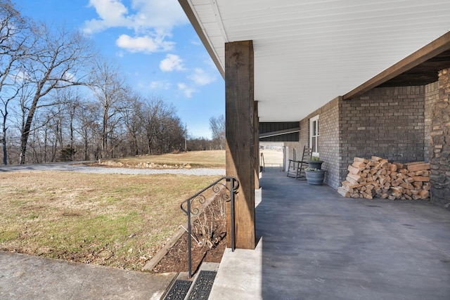 view of yard with a patio