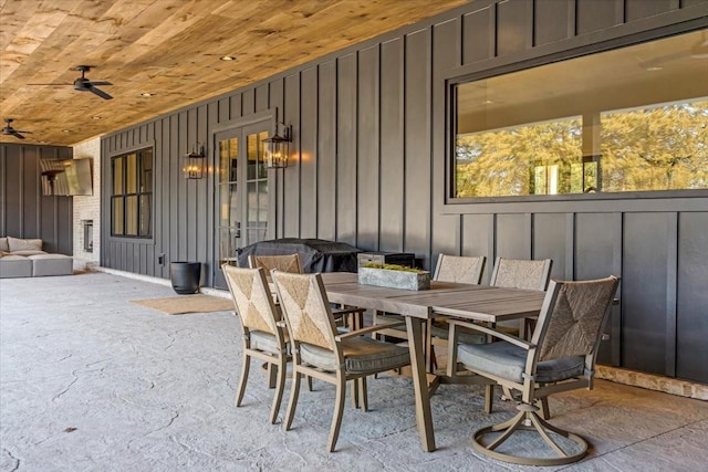 view of patio / terrace with ceiling fan