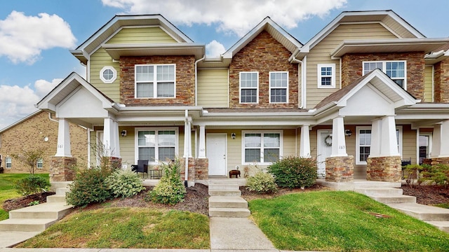 craftsman-style house with a porch