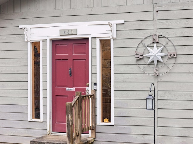 view of property entrance