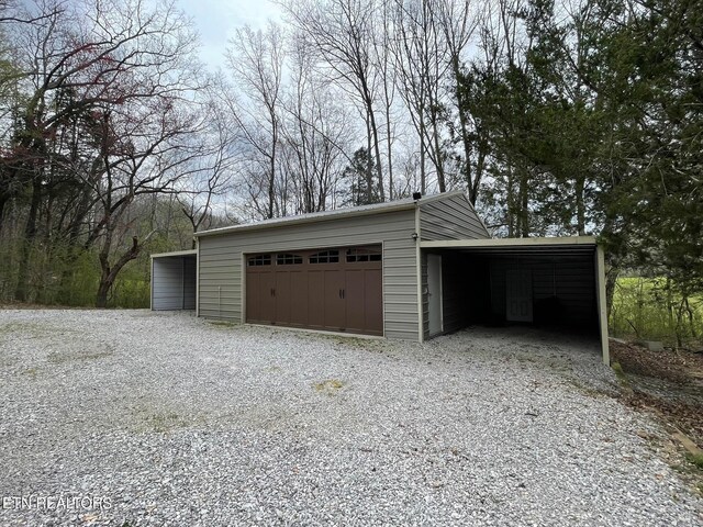 869 Betty Ln, Sparta, TN 38583 - photo 8