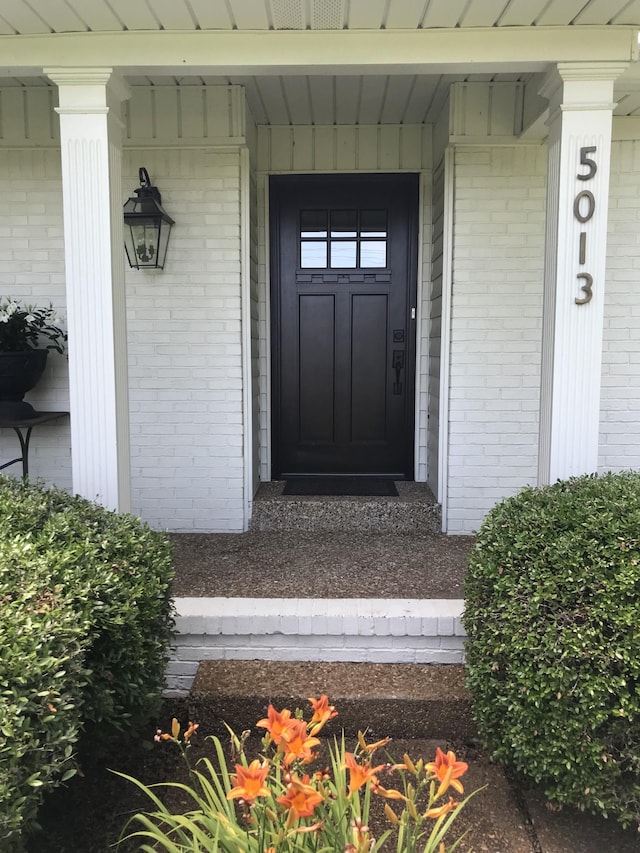 view of entrance to property