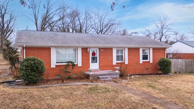 view of front of home featuring a front yard