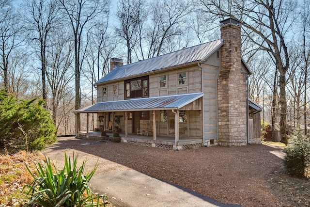 view of front facade with a porch