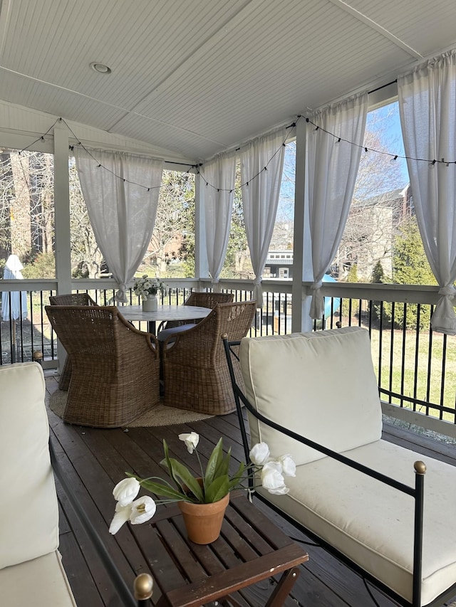 view of sunroom / solarium