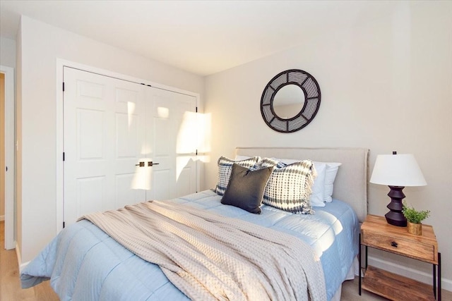 bedroom with a closet