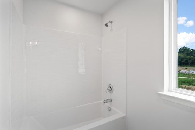 bathroom featuring shower / bathing tub combination