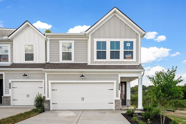 view of front of house with a garage