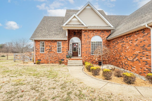 view of front of house with a front yard