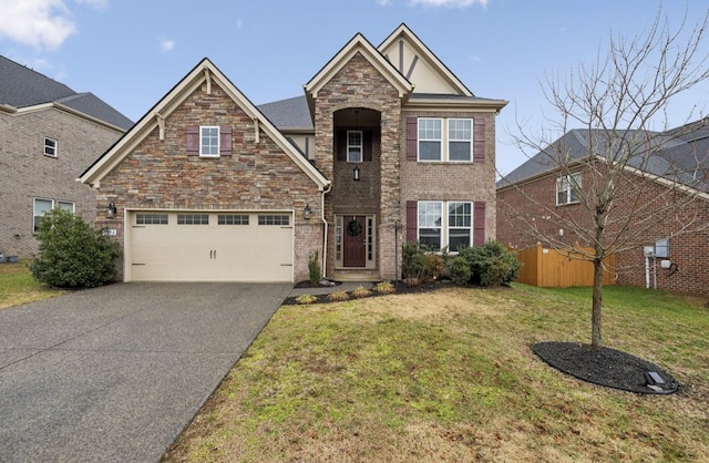 view of front of property with a front yard