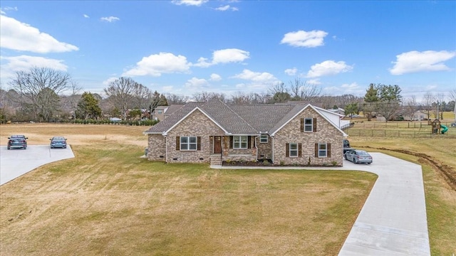 view of front of house with a front yard