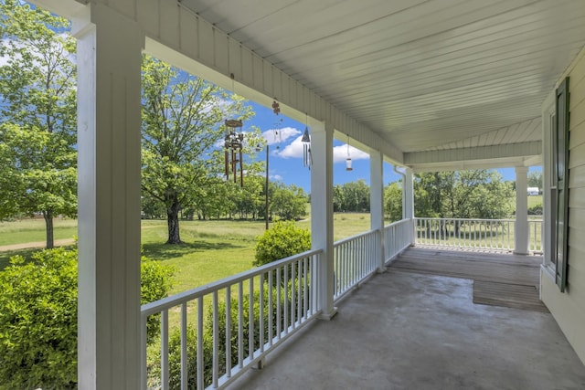 view of patio featuring covered porch