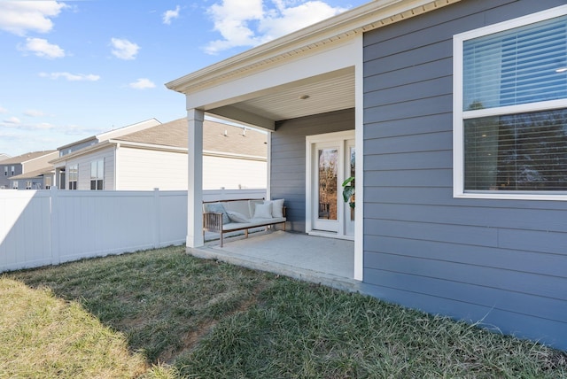 view of yard with a patio area