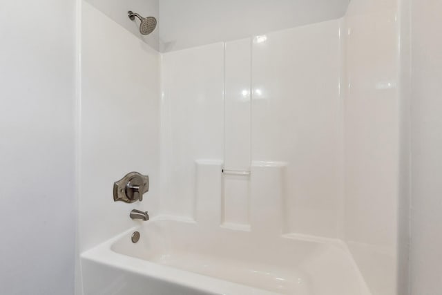 bathroom featuring shower / bathing tub combination