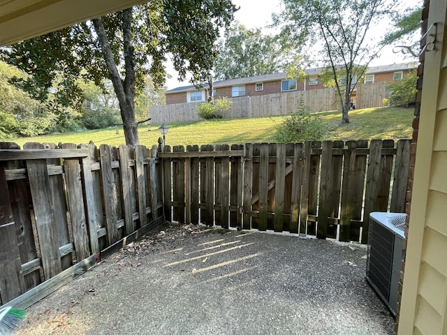 view of yard featuring central AC