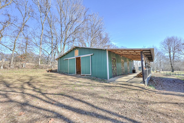 view of outbuilding