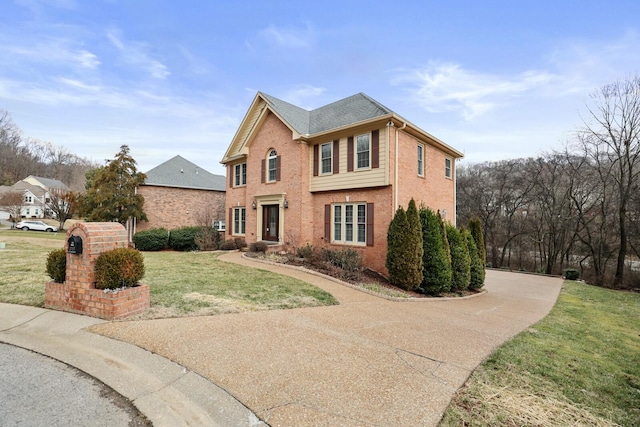 view of front of property with a front lawn