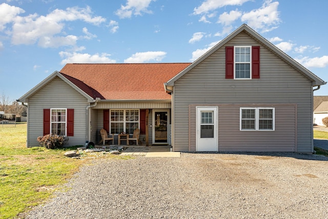 view of front property featuring a porch