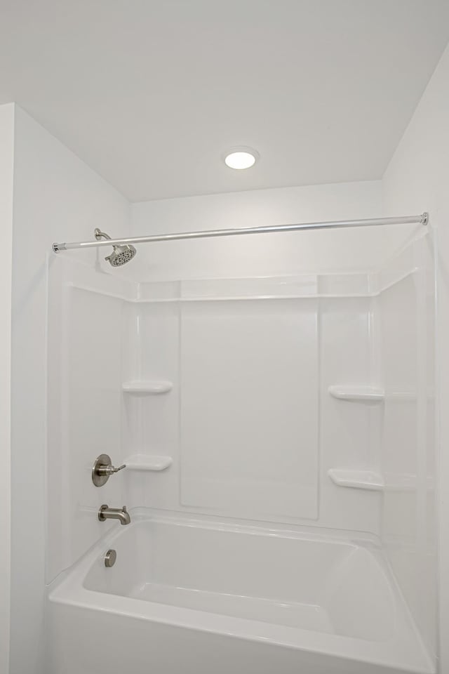 bathroom featuring shower / washtub combination