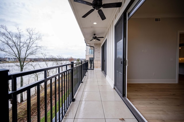 balcony with ceiling fan