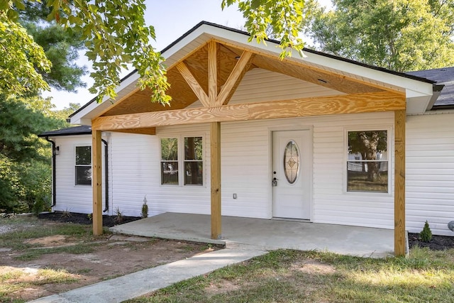 view of front of property with a patio area