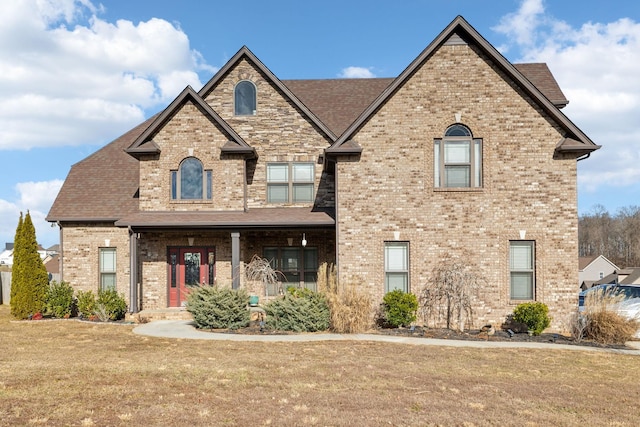 view of front of house with a front lawn